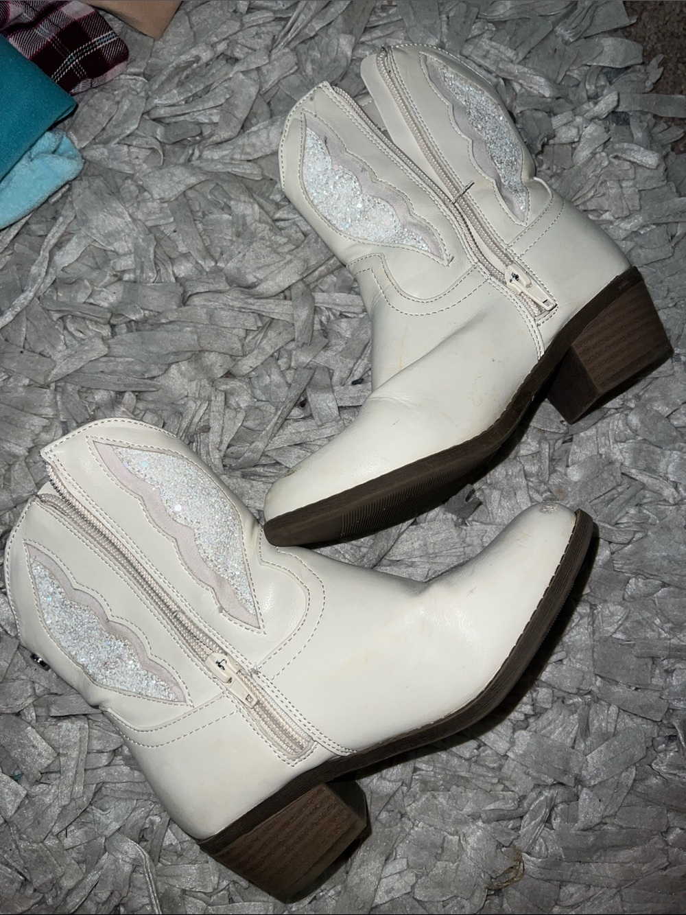 Girls White Western Ankle Boots with Glitter Accent